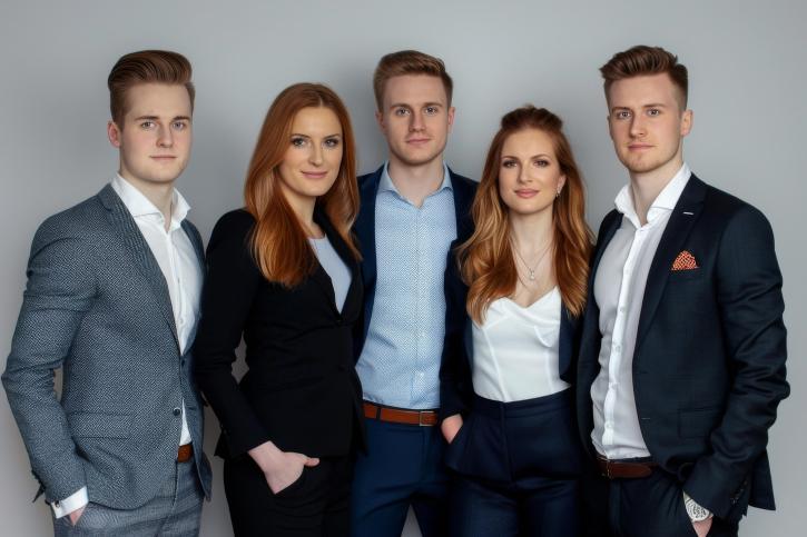 Business People 12_Compress_414.jpg